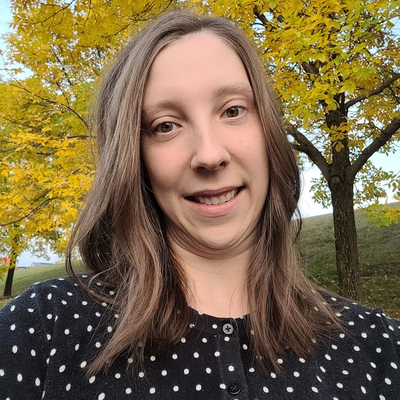 Meet your Posher, Jeanette - Picture 1 of 1